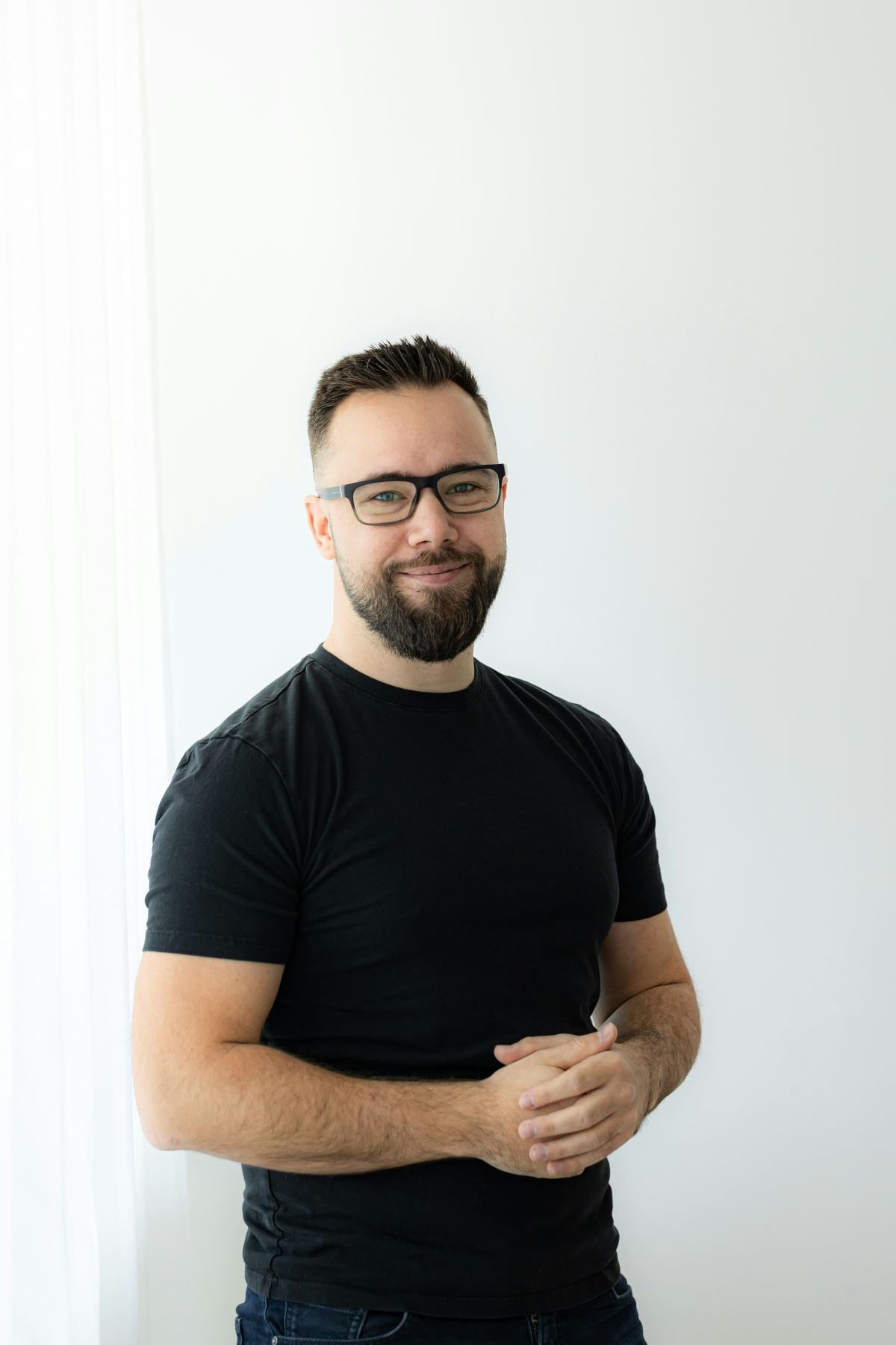 Portrait de la personne en charge des volumes et des ombres, discipline Vide géométrique
